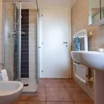 Lejlighed Lovely Flat With Swimming Pool *