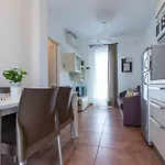 Lovely Flat With Swimming Pool Lejlighed