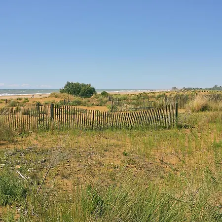 아파트 Lovely Flat With Swimming Pool 비비오네