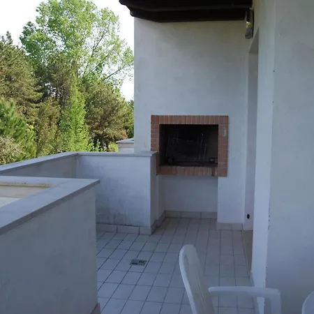 Lovely Flat With Swimming Pool Lägenhet *