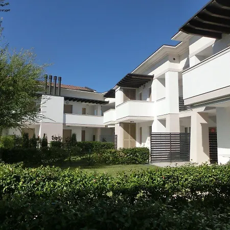 Daire Lovely Flat With Swimming Pool Bibione