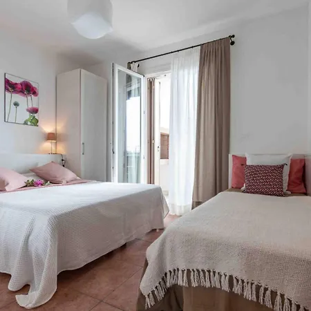 Lovely Flat With Swimming Pool * ביביונה