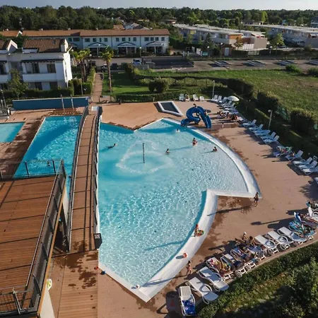 Daire Lovely Flat With Swimming Pool