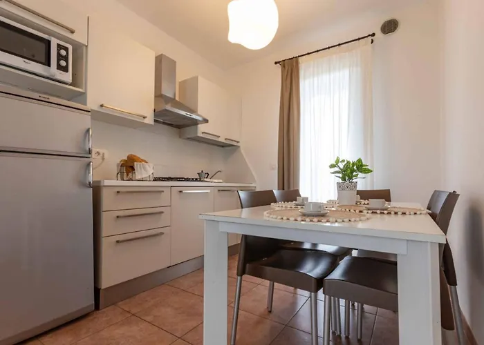 Lejlighed Lovely Flat With Swimming Pool *